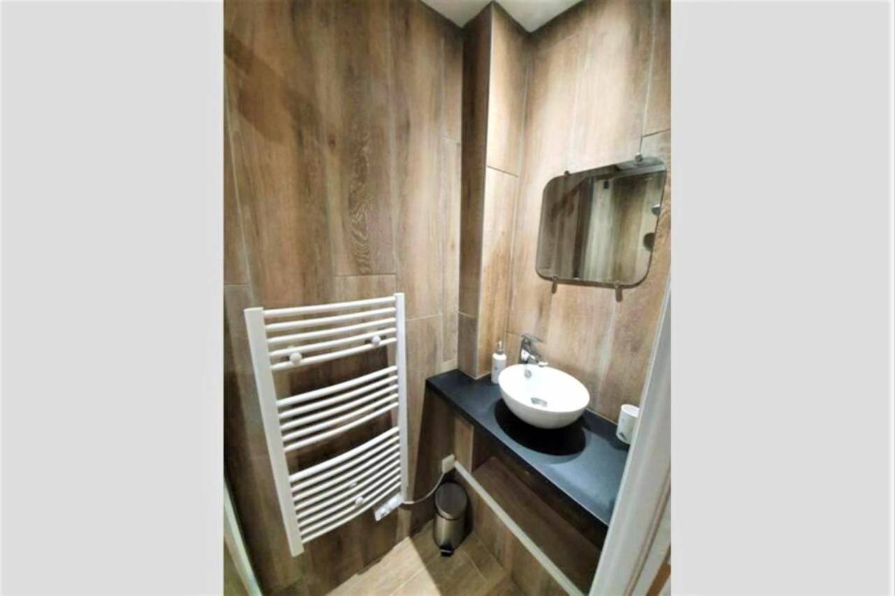 Appartement A Deux Pas De La Place Du Forum Αρλ Εξωτερικό φωτογραφία