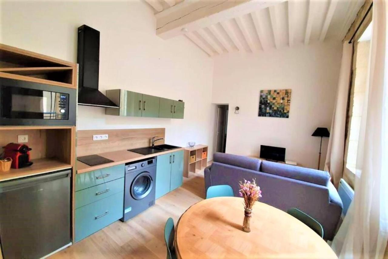 Appartement A Deux Pas De La Place Du Forum Αρλ Εξωτερικό φωτογραφία